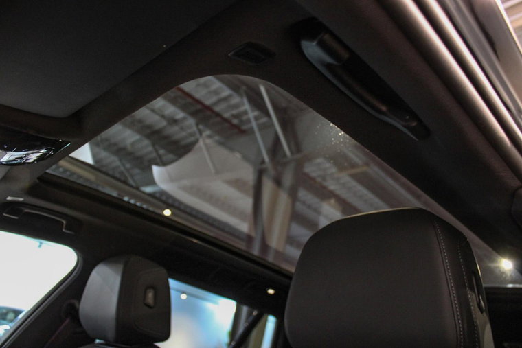 Vehicle Image 14