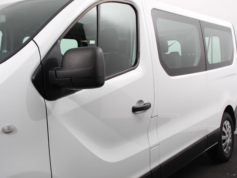 Vehicle Image 32