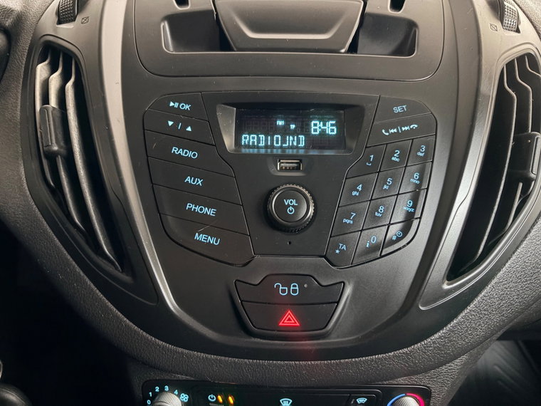 Vehicle Image 25