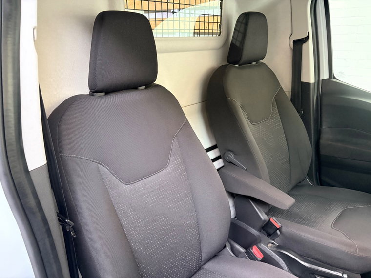 Vehicle Image 37