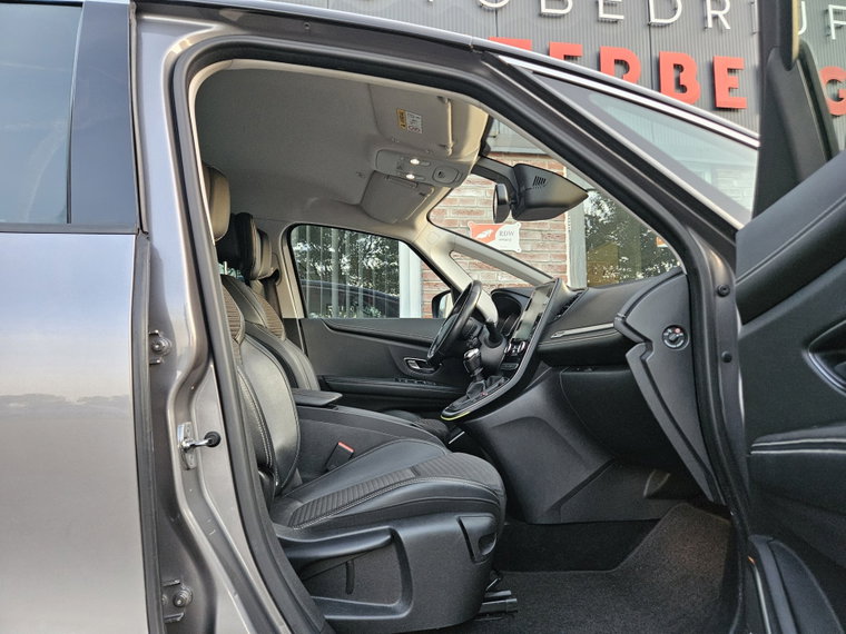 Vehicle Image 40