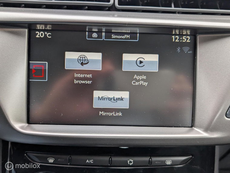 Vehicle Image 18