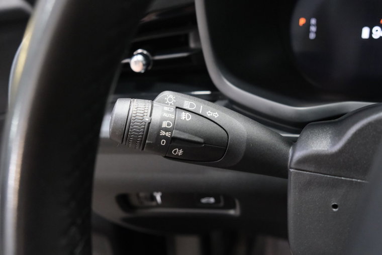 Vehicle Image 42