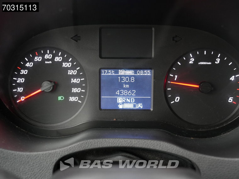 Vehicle Image 22