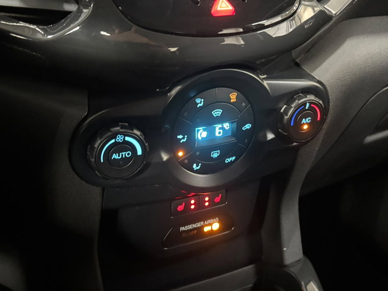 Vehicle Image 17