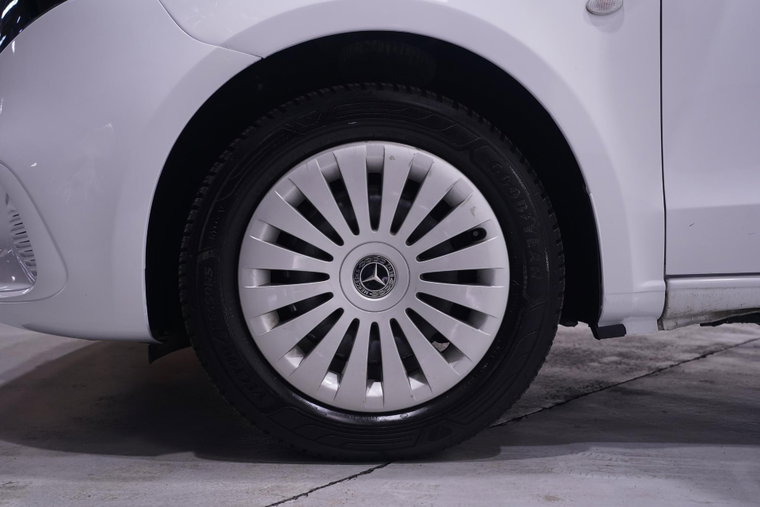 Vehicle Image 17