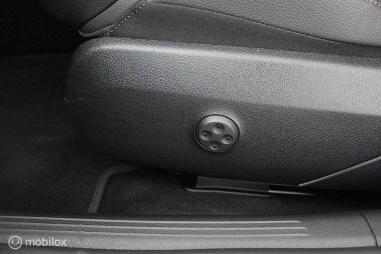 Vehicle Image 39
