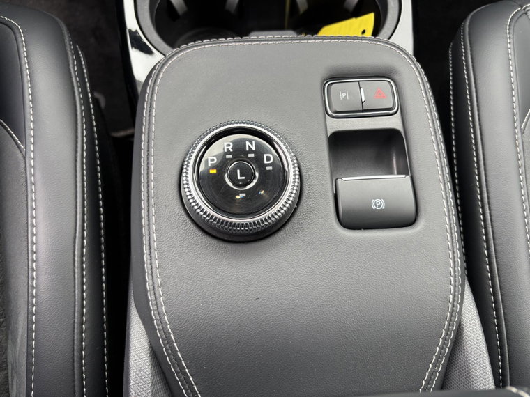 Vehicle Image 24