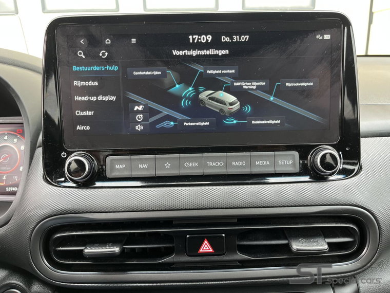Vehicle Image 32