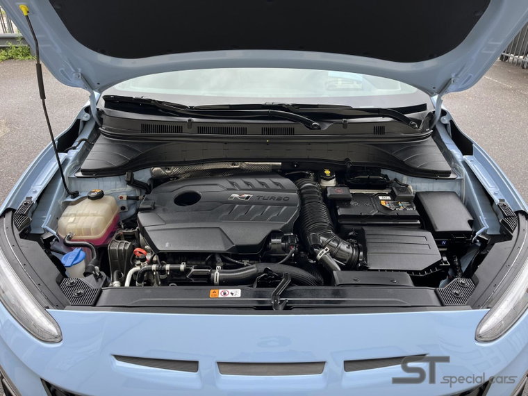 Vehicle Image 40