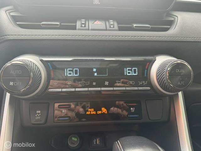 Vehicle Image 45
