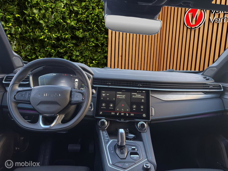 Vehicle Image 11