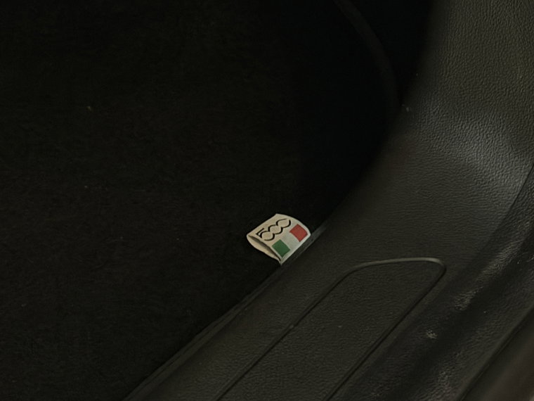 Vehicle Image 28