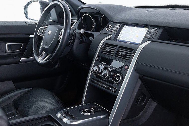 Vehicle Image 13