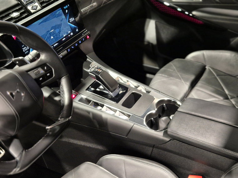 Vehicle Image 35
