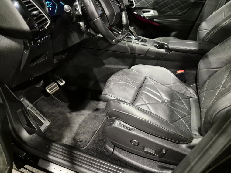 Vehicle Image 36