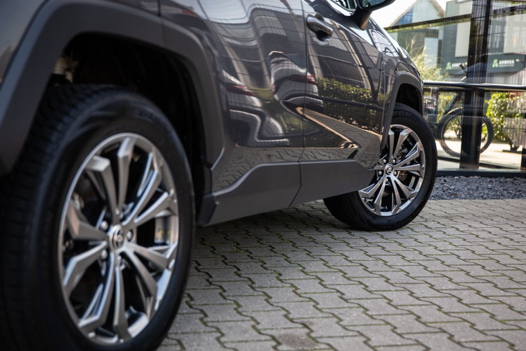Vehicle Image 8