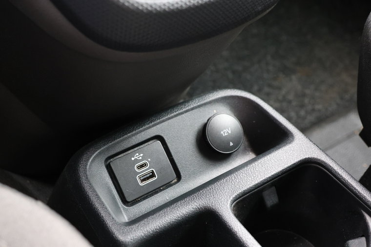 Vehicle Image 22