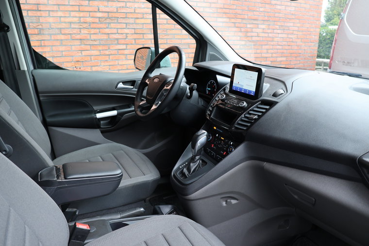 Vehicle Image 23