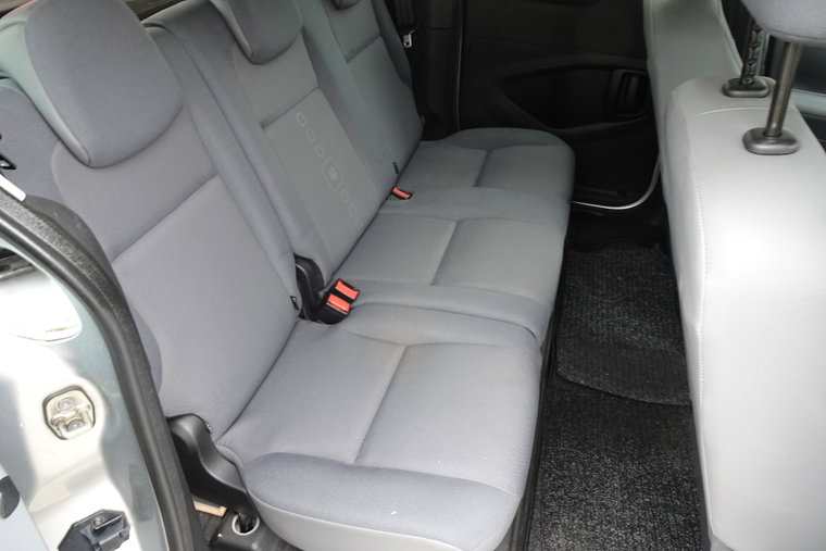Vehicle Image 21
