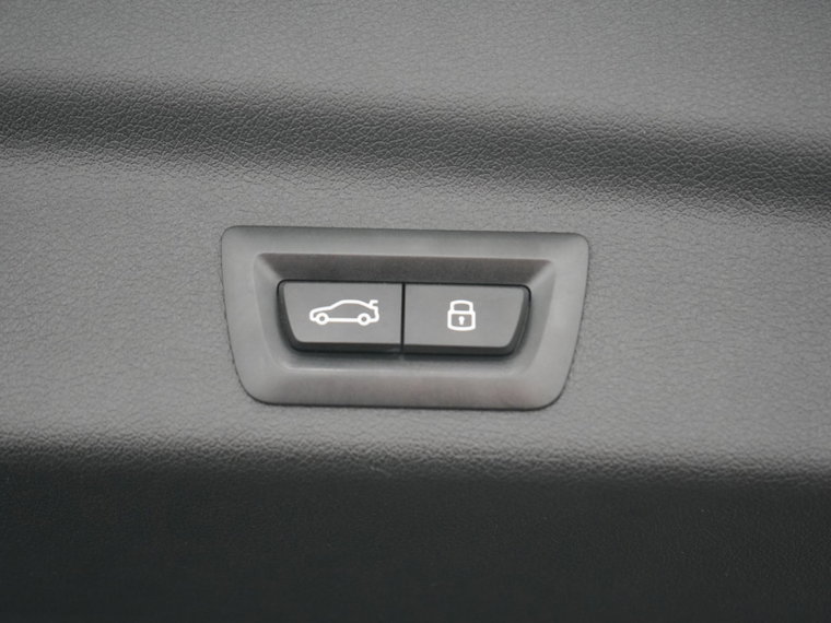 Vehicle Image 39