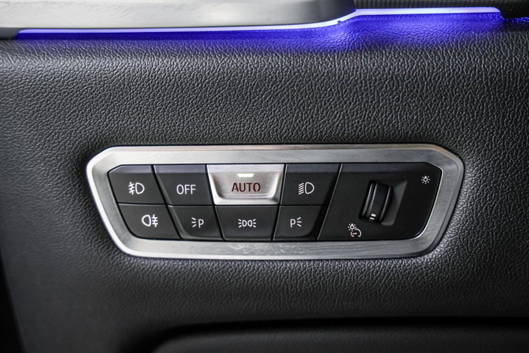 Vehicle Image 35