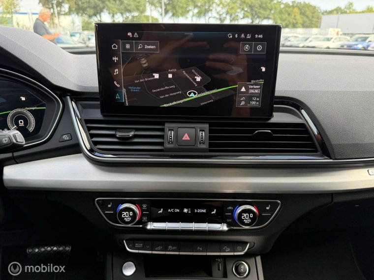 Vehicle Image 18