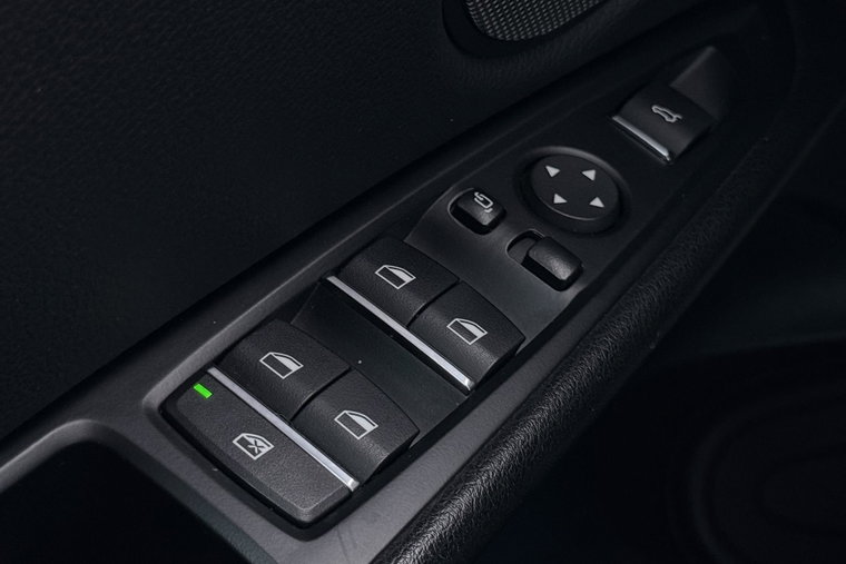 Vehicle Image 41