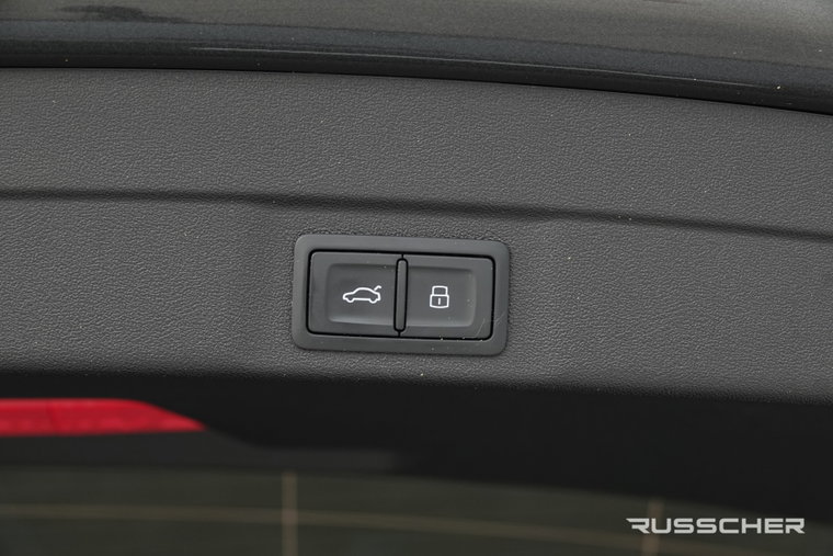 Vehicle Image 34