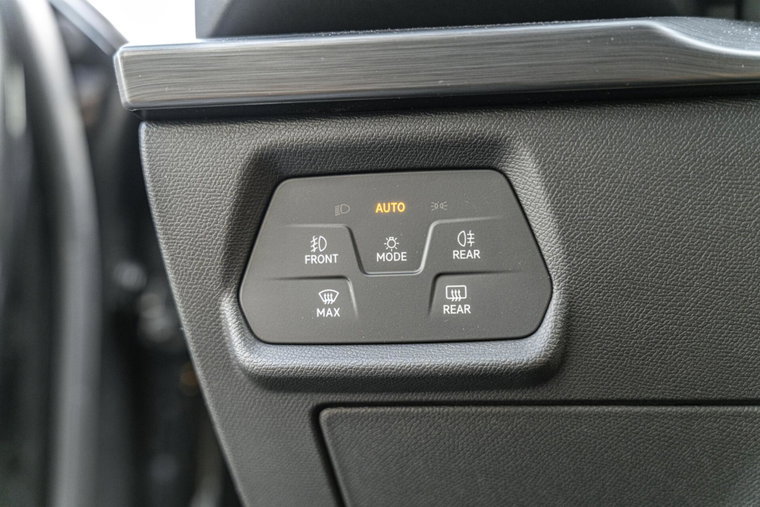 Vehicle Image 41