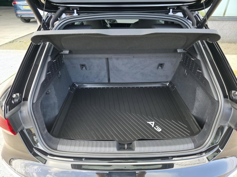 Vehicle Image 39