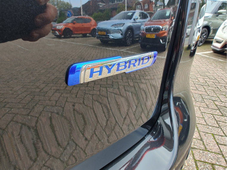 Vehicle Image 32