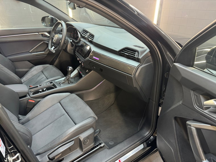 Vehicle Image 41