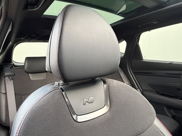 Vehicle Image 39