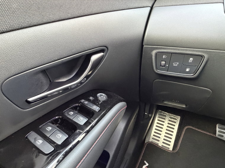 Vehicle Image 50