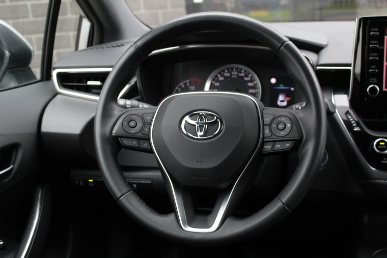 Vehicle Image 12