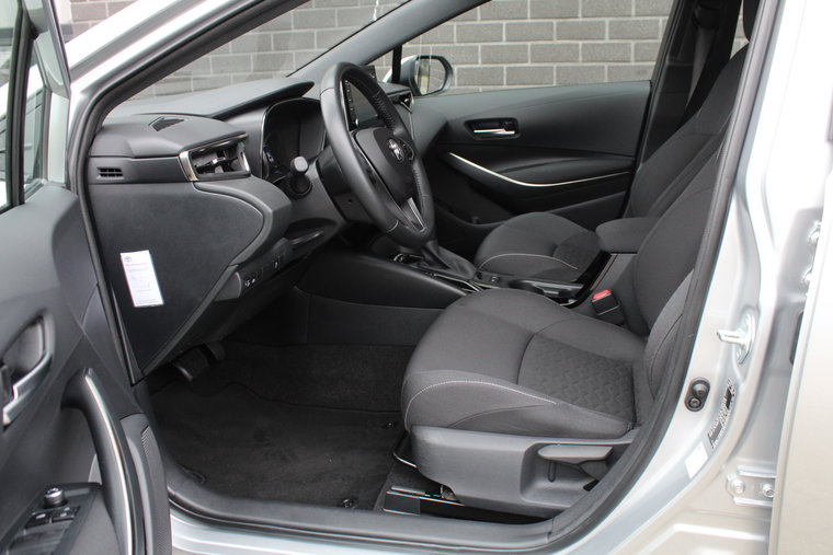 Vehicle Image 8
