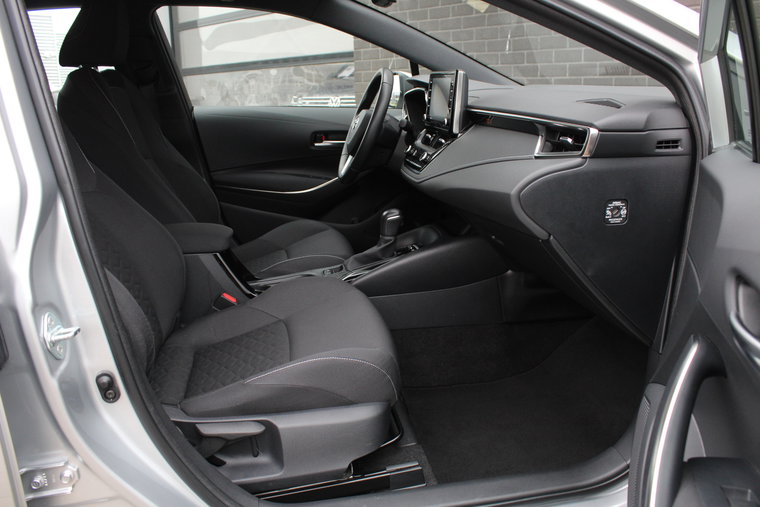 Vehicle Image 9