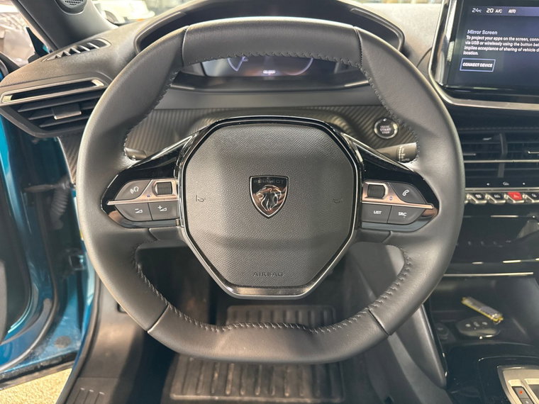 Vehicle Image 26