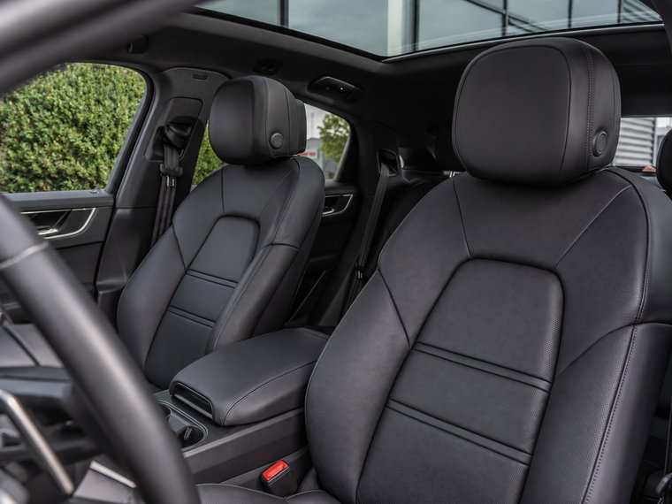 Vehicle Image 15