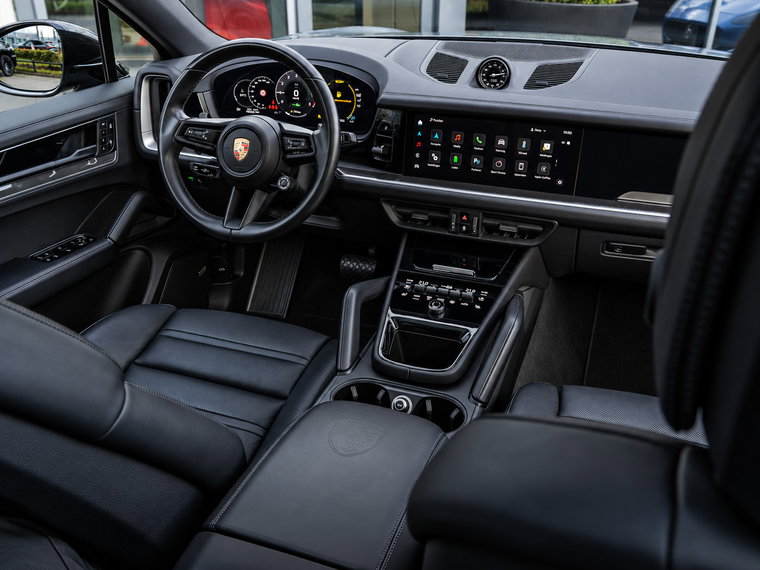 Vehicle Image 35