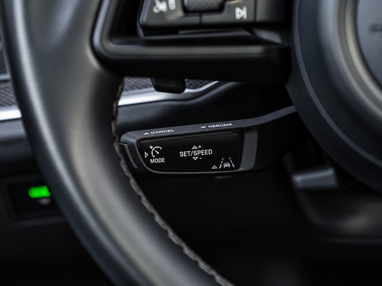 Vehicle Image 40