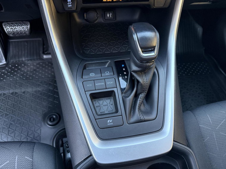 Vehicle Image 33
