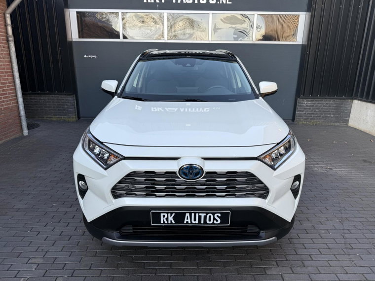 Vehicle Image 11