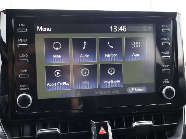 Vehicle Image 32