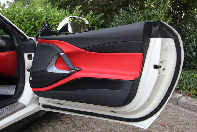 Vehicle Image 24