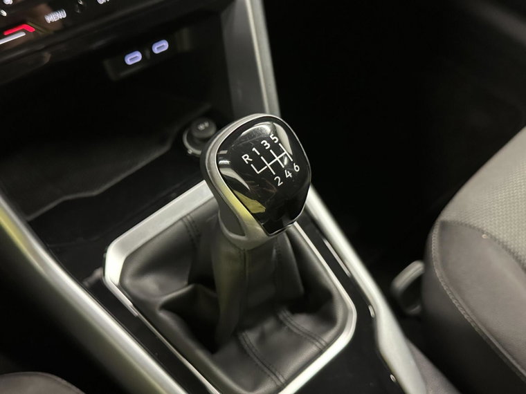 Vehicle Image 50