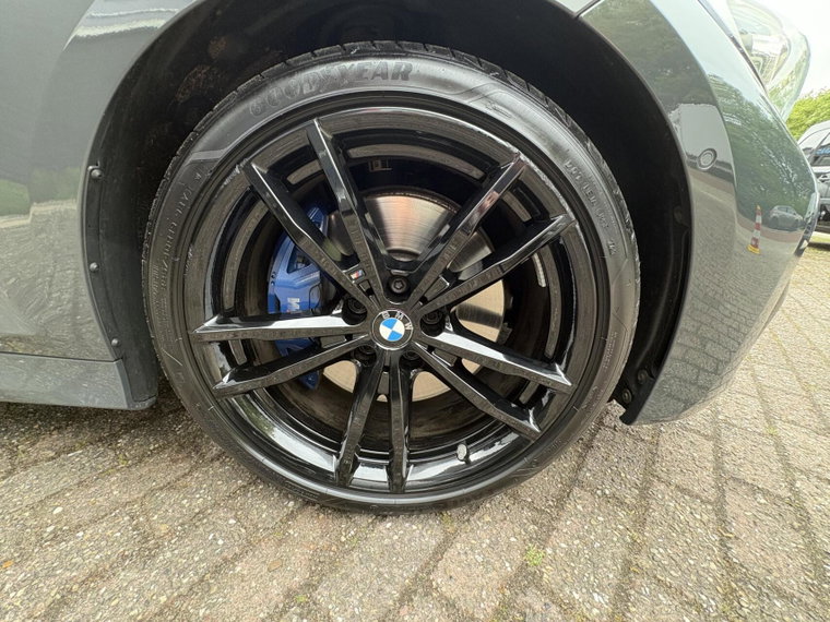 Vehicle Image 27