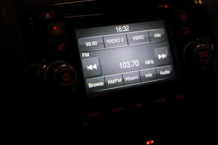 Vehicle Image 6