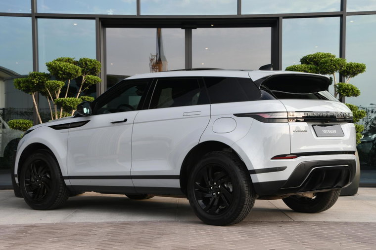 Vehicle Image 9